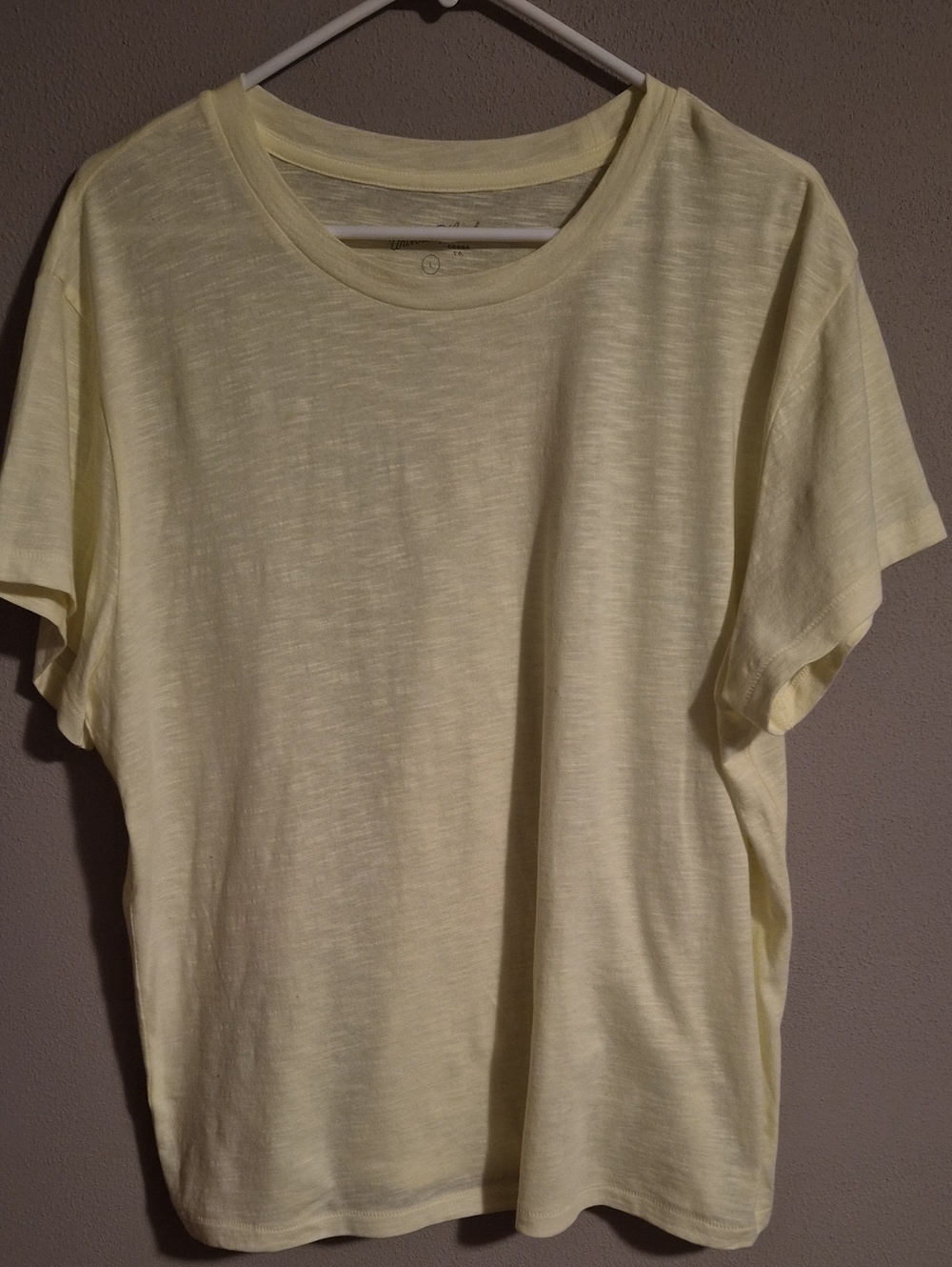 Universal Thread Pale Yellow Crew Neck Short Sleeve Tee